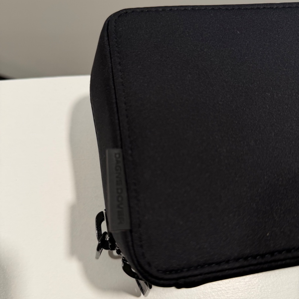 Dagne Dover Neoprene Electronics Case - Picture 4 of 6